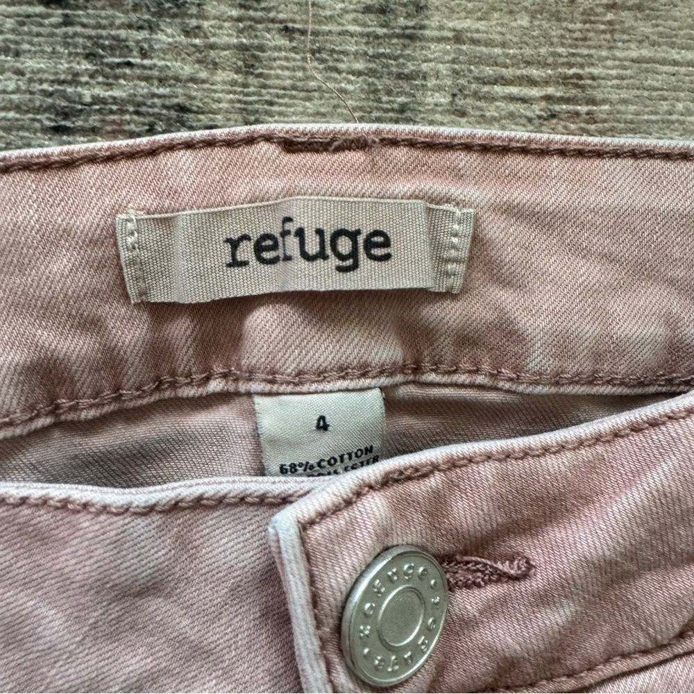 Refuge Pink Skinny Jeans Distressed Style - Picture 2 of 4